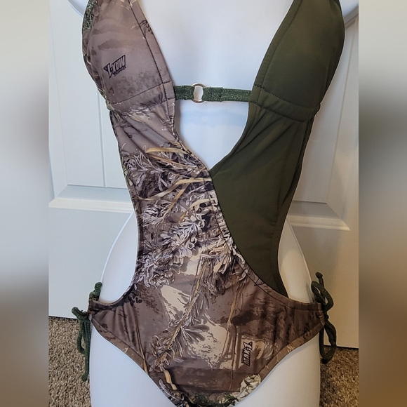 One Piece Camo Swimsuit by Team Realtree M - Picture 2 of 5